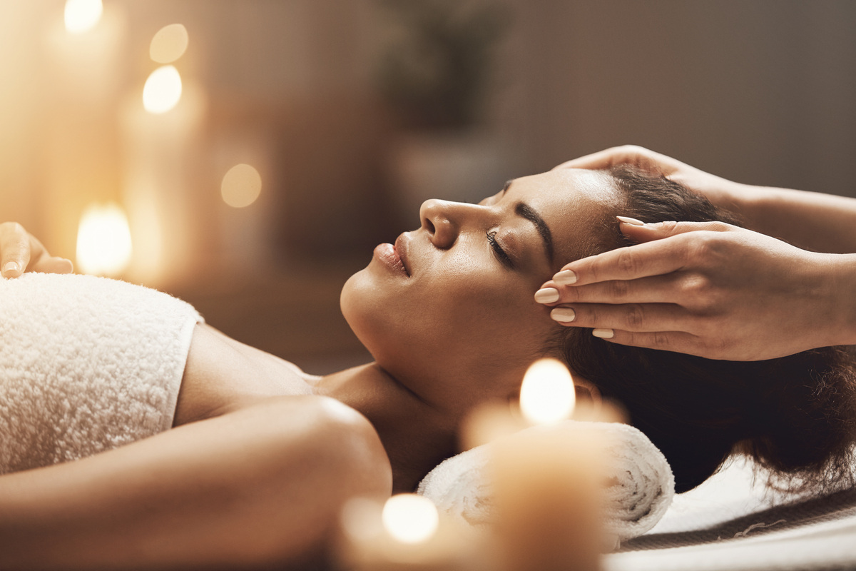 Massage express visage et cuir chevelu à Aubagne - Reconnexion Interieur Massage express visage et cuir chevelu à Aubagne